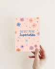 Postkarte Superheldin