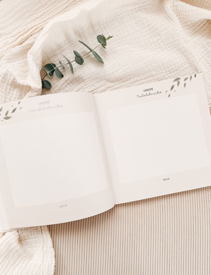 Zwillingsalbum Baby - Unser erstes Jahr - Wir sind da